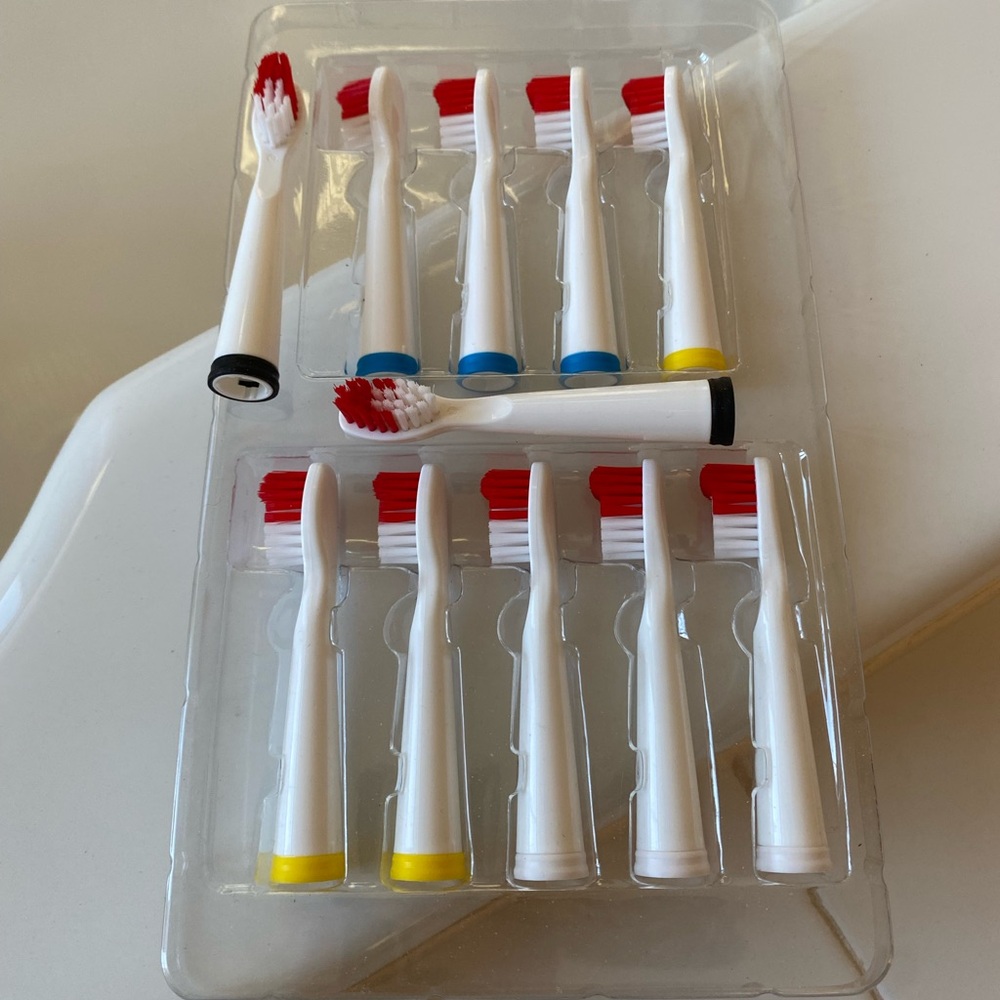 Philips Sonicare White Electric Toothbrush Replacement Heads Only